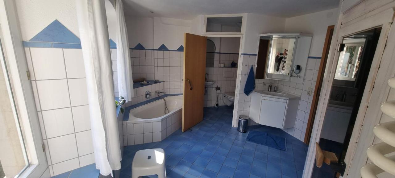 Döttingen Paradies 1 מראה חיצוני תמונה